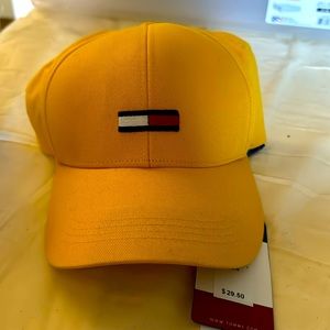 Tommy Hilfiger baseball cap